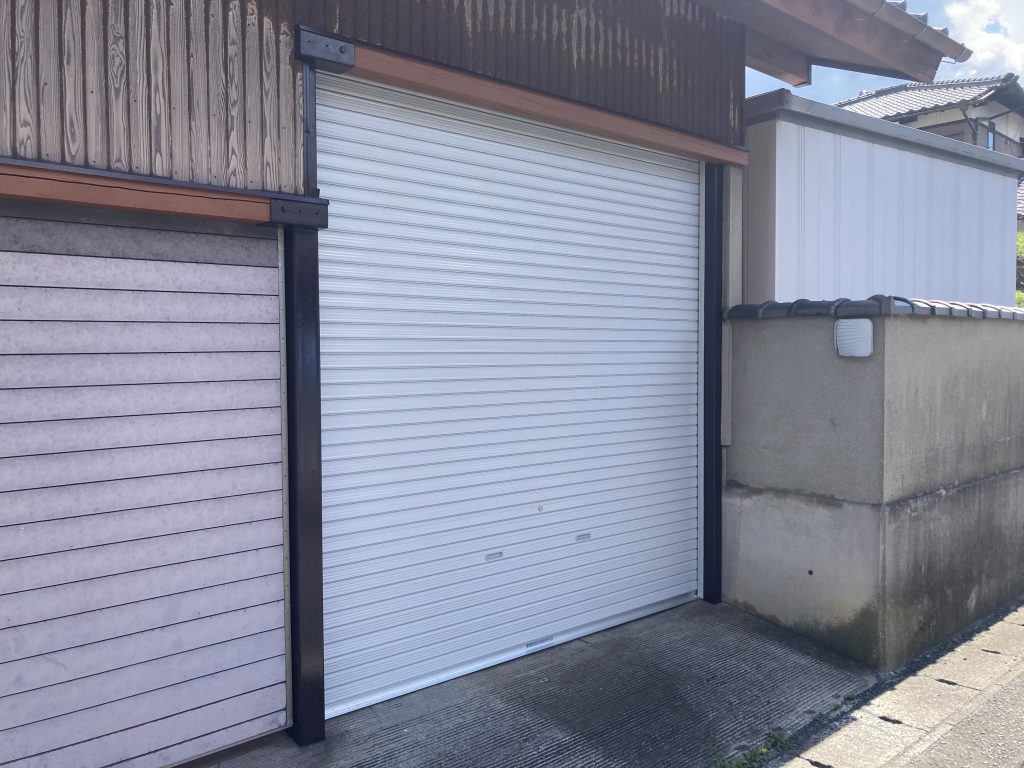 北九州市小倉南区　軽量スチール　シャッター取替